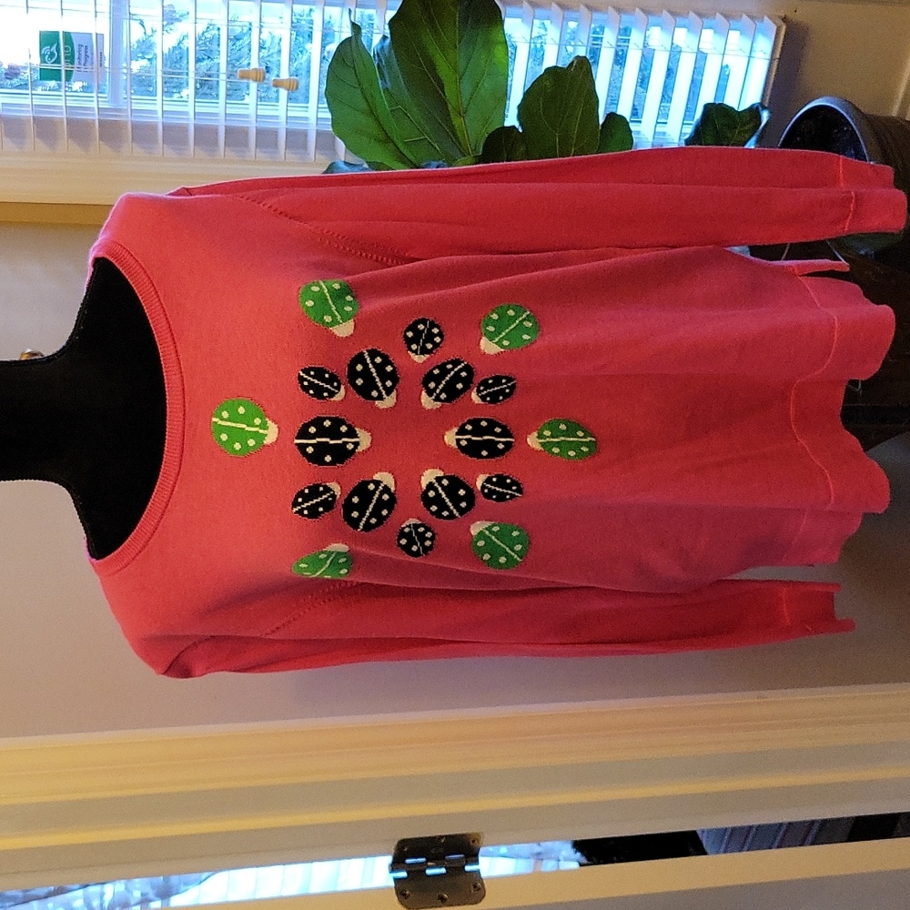 Crown & Ivy hot pink long sleeve pullover green black white ladybugs XL …EUC